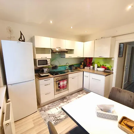 Apartment Big 1 Bedroom Near Airport & Center Schwechat