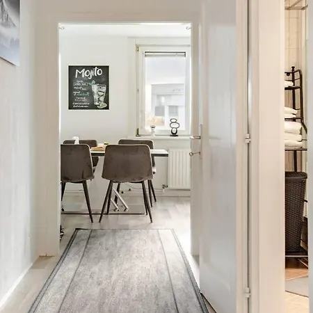 Big 1 Bedroom Near Airport & Center * Schwechat